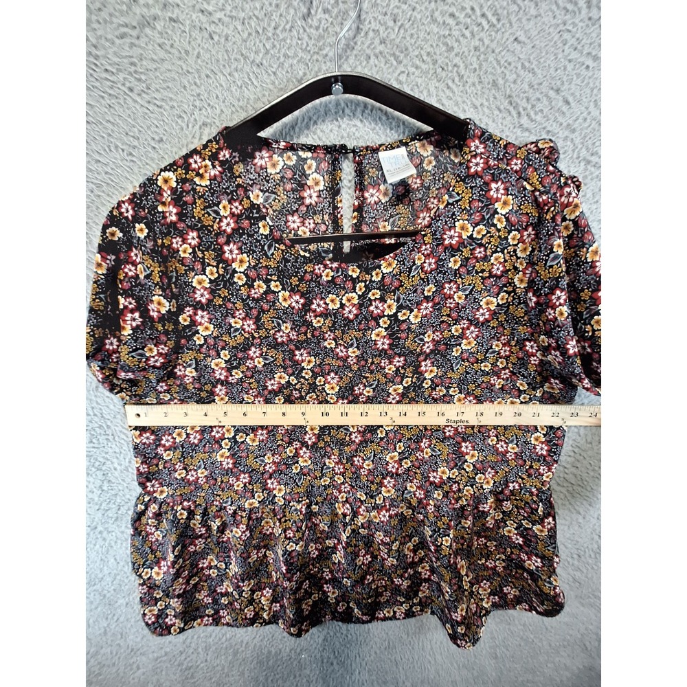 Time and Tru Blouse Womens XL‎ Floral Peplum Bell Sleeve Boho Cottagecore Cute - Picture 2 of 8